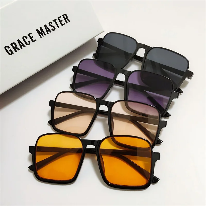 

New Classic Vintage Square Sunglasses Women Oversized Sunglasses Women Men Retro Black Luxury Sun Glasses Goggle Oculos UV400