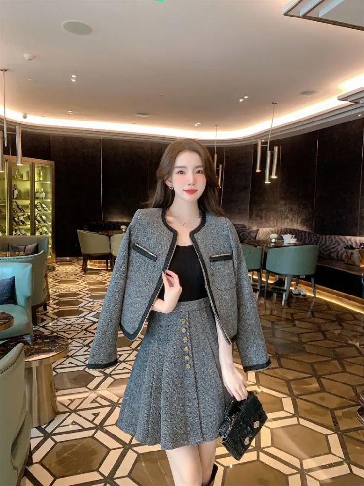 

Insozkdg Fashion Runway Designer Plaid Skirts Suit Women's Beading Long Sleeve Jacket + Lady Tweed Tassel Skirt Two Pieces Set