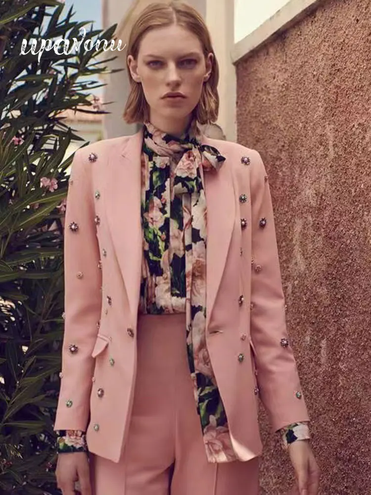 Elegant Women's Blazer 2022 Fall New Lapel Long Sleeves Beaded Decoration Slim Pink Blazer Fashion Office OL Suit Clothing
Elegant Women's Blazer 2022 Fall New Lapel Long Sleeves Beaded Decoration Slim Pink Blazer Fashion Office OL Suit Clothing