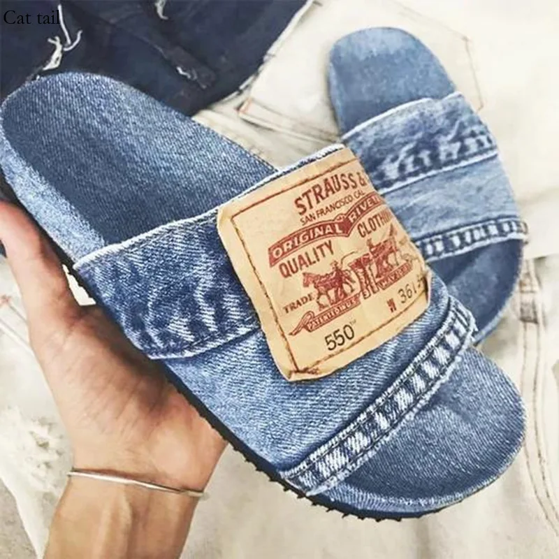 Women's 2024 New Large Denim Flat Bottom Anti slip Slippers for Travel, Vacation, Beach Party Fashion Matching Beach Shoes
Women's 2024 New Large Denim Flat Bottom Anti slip Slippers for Travel, Vacation, Beach Party Fashion Matching Beach Shoes