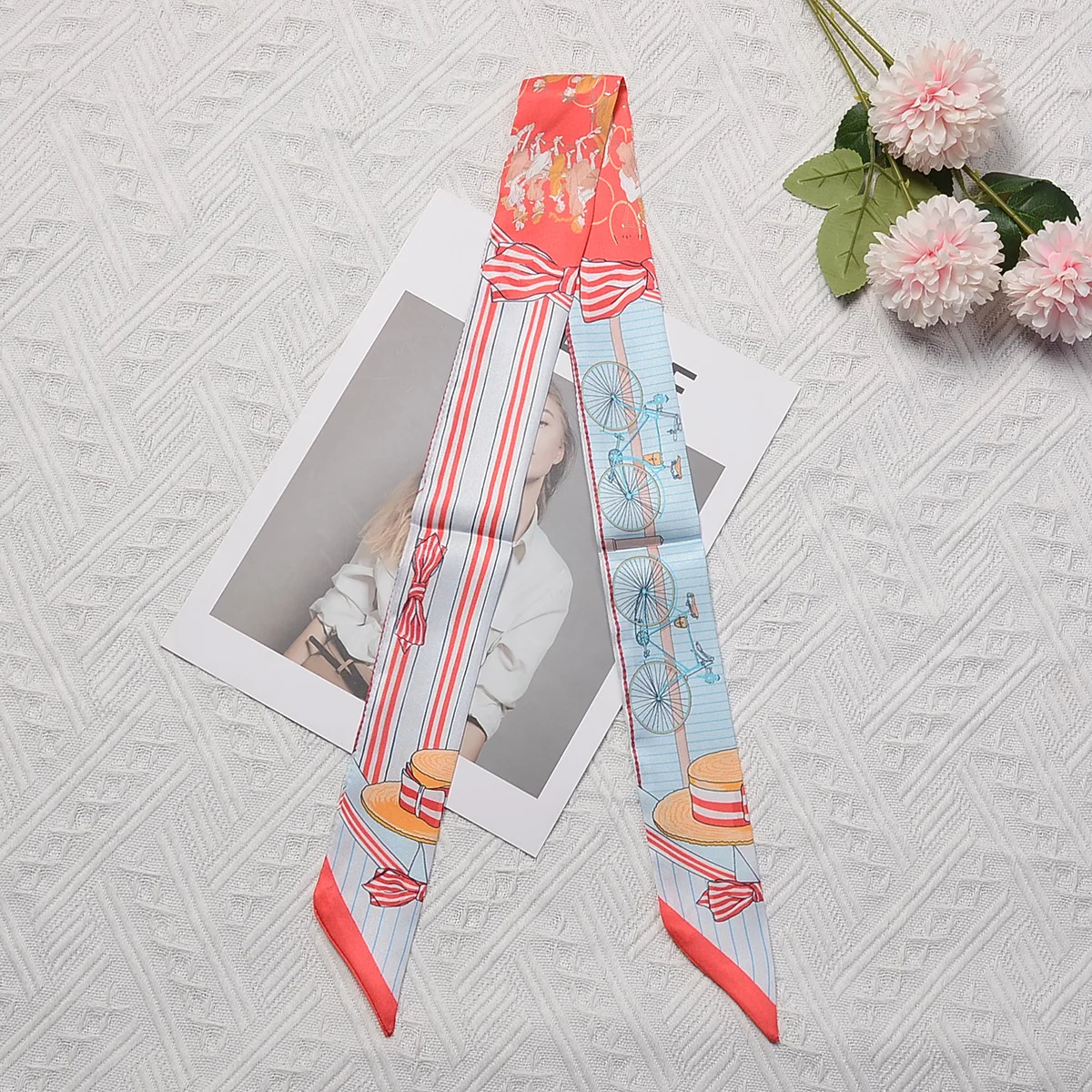 2022 Silk Scarf Summer Simulation Silk Hair Accessories Tied Bag Handle Small Streamer Headband Ladies Neck Scarf Shawl
2022 Silk Scarf Summer Simulation Silk Hair Accessories Tied Bag Handle Small Streamer Headband Ladies Neck Scarf Shawl