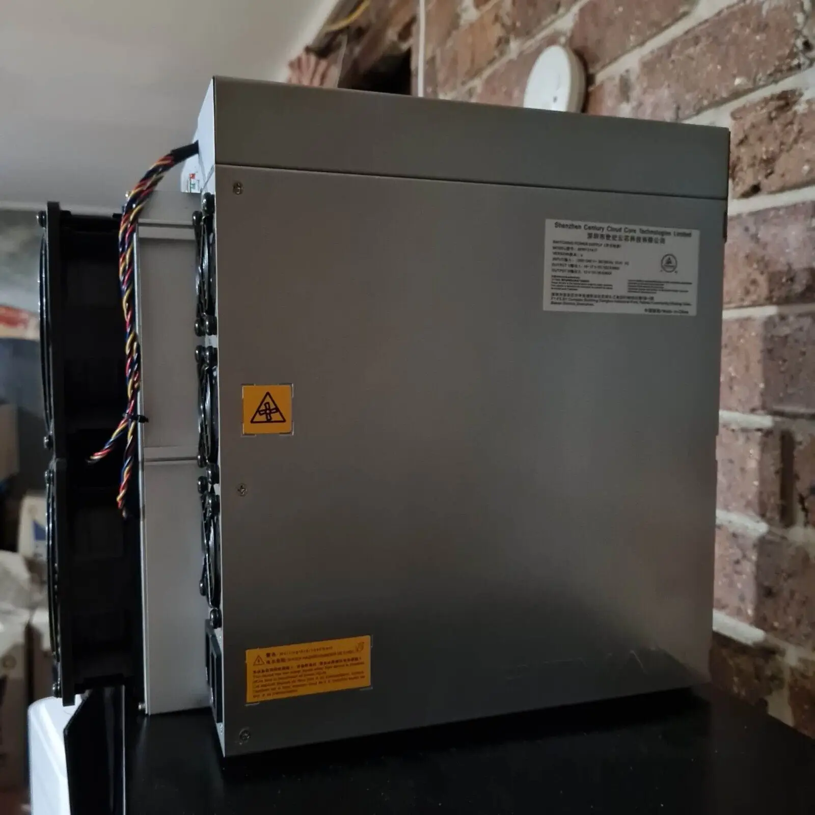 

buy 2 get 1 free BRAND NEW BITMAIN Antminer L7 9500MH/S LTC & DOGE Miner