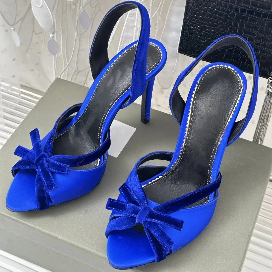 

2024 Designer Hollow Thin High Heel Shoes Sandals Women Sexy Summer Banquet Gladiator Bowtie Satin Silk Slingback Lady mujer