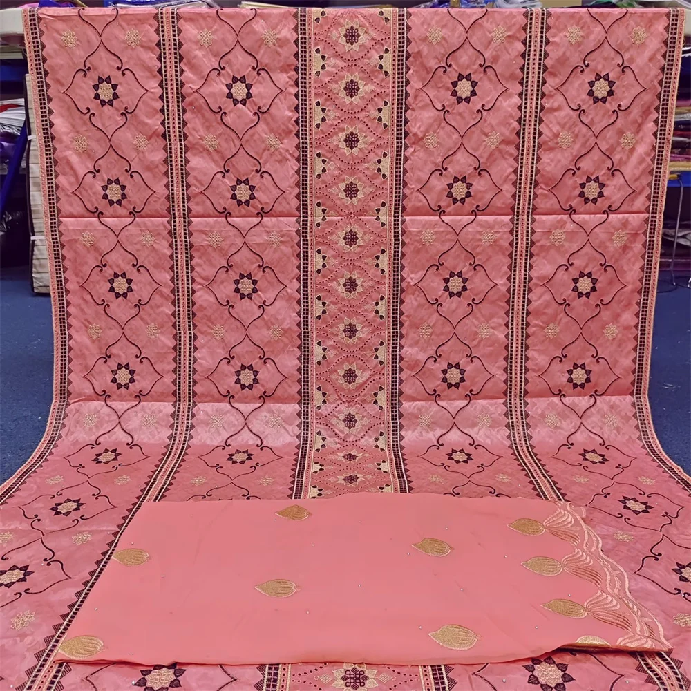 New African Bazin Riche Fabric Good Quality Soft Bue Embroider Cotton 5+2Yards French Net Lace Nigerian Design For Sew L-135
New African Bazin Riche Fabric Good Quality Soft Bue Embroider Cotton 5+2Yards French Net Lace Nigerian Design For Sew L-135