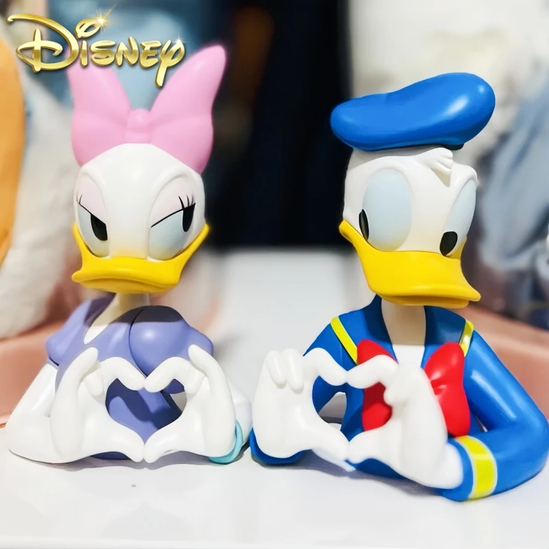 

Disney Loves Donald Duck Daisy Mini Heart Half Bust Stylish Handwork Cartoon Models Table Decoration Toys Gift For Women And Men