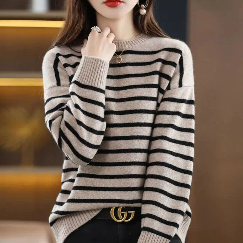 Lazy Style Autumn Winter Striped Sweaters Pullovers Vintage Loose Long Sleeve O-Neck Casual Fashion Woman Knitted Jumpers 2022
Lazy Style Autumn Winter Striped Sweaters Pullovers Vintage Loose Long Sleeve O-Neck Casual Fashion Woman Knitted Jumpers 2022