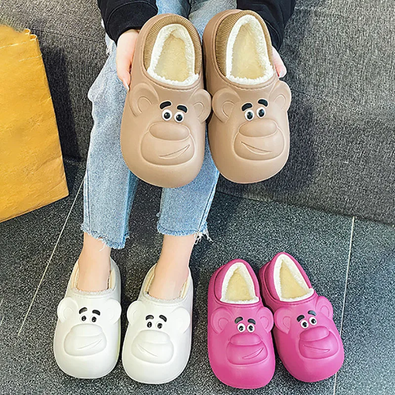 Disney Lotso Bear Winter New Couple Home Cotton Slippers Cute Cartoon Girl Plush Shoes Y2K Fashion Warm Shoes Christmas Toy Gift
Disney Lotso Bear Winter New Couple Home Cotton Slippers Cute Cartoon Girl Plush Shoes Y2K Fashion Warm Shoes Christmas Toy Gift