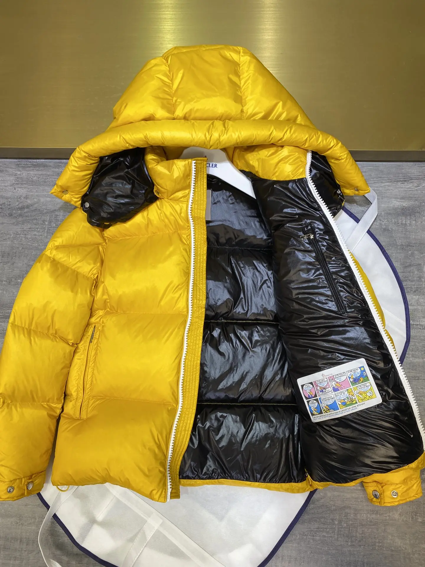 Luxury Winter Warmth: Elevate Your Style with Premium Down Jackets. Explore Now! Down jacket women Women's winter down jacket
Luxury Winter Warmth: Elevate Your Style with Premium Down Jackets. Explore Now! Down jacket women Women's winter down jacket