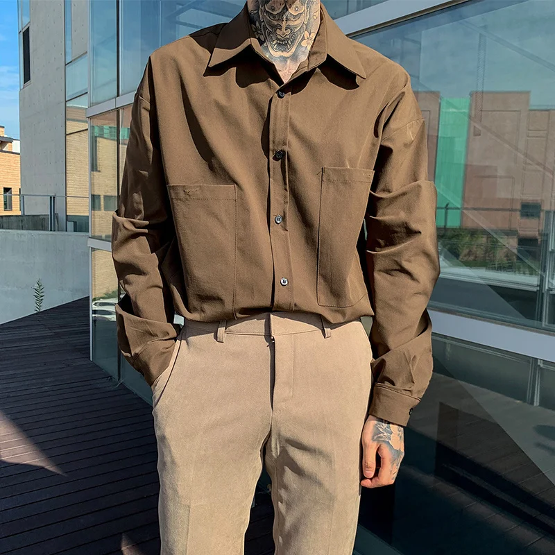 Autumn Korean Fashion Brown Shirt Men Long Sleeve Lapel High-end Mature England Style Casual Loose Pocket Inner Shirts for Men
Autumn Korean Fashion Brown Shirt Men Long Sleeve Lapel High-end Mature England Style Casual Loose Pocket Inner Shirts for Men