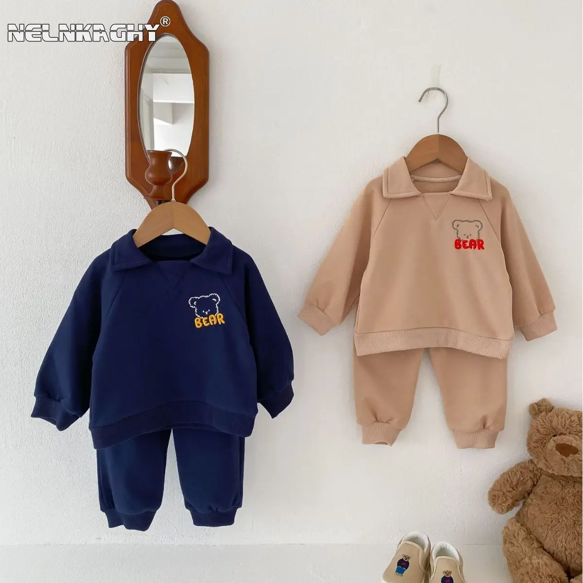 

Новинка осени 2023 года: комплект одежды из 2 предметов с милым мультяшным медведем и вышивкой для малышей свитшот с длинным рукавом + брюки-султанки, детская одежда для мальчиков