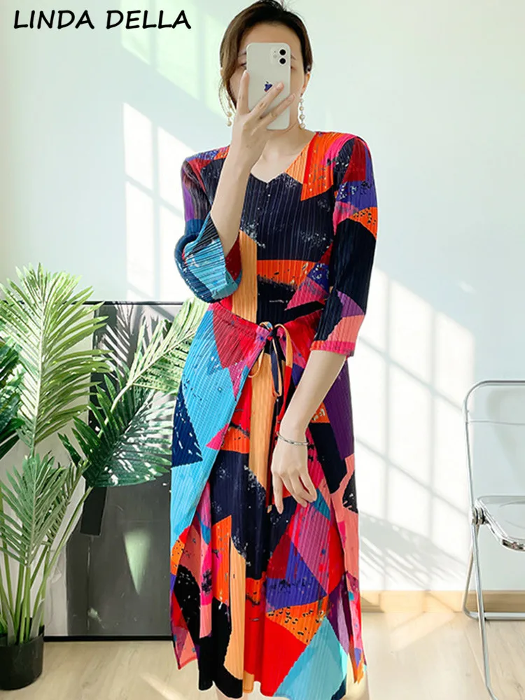LINDA DELLA Summer Fashion Designer Vintage Print Pleated Dress Women O Neck Drawstring Casual Loose Big Size A-LINE Long Dress
LINDA DELLA Summer Fashion Designer Vintage Print Pleated Dress Women O Neck Drawstring Casual Loose Big Size A-LINE Long Dress