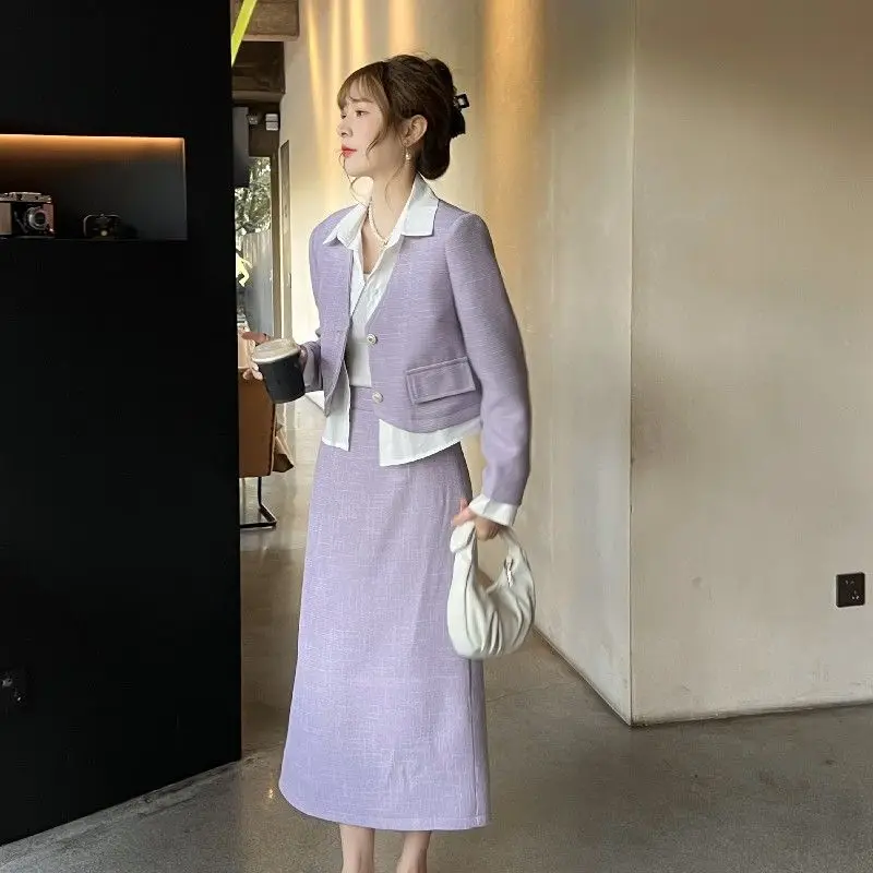 Women's Autumn/Winter Small Fragrant Blouse Spliced Suit Half Skirt Set Vintage Casual Wool Suit Coat Half Skirt Two Piece Set
Women's Autumn/Winter Small Fragrant Blouse Spliced Suit Half Skirt Set Vintage Casual Wool Suit Coat Half Skirt Two Piece Set