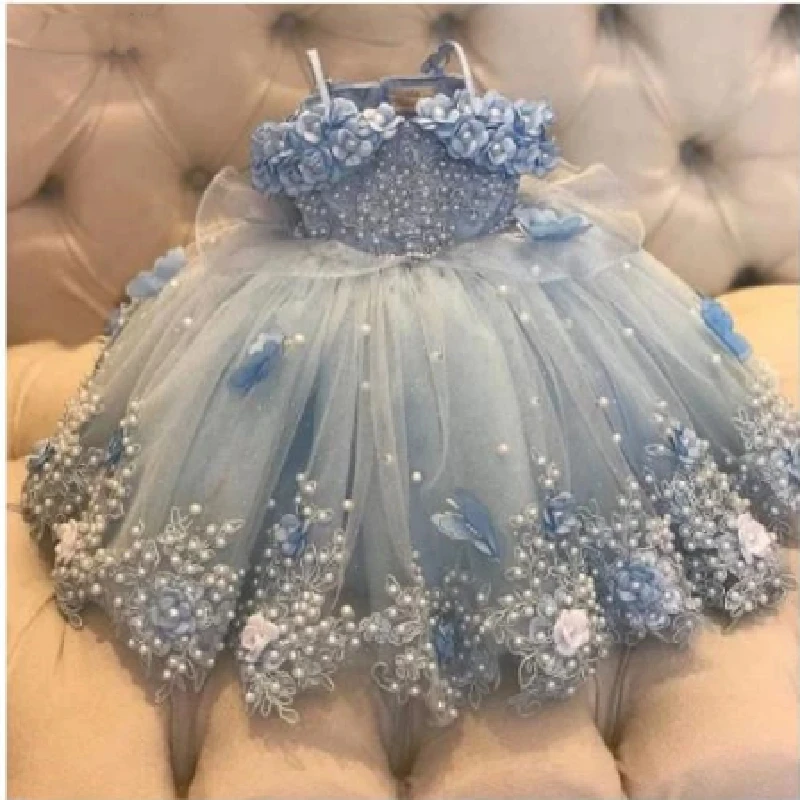 

Baby Girls Dresses Off Shoulder Pearls Lace Butterflies Flower Princess Dress Infant First Birthday Party Gown Communion Gift