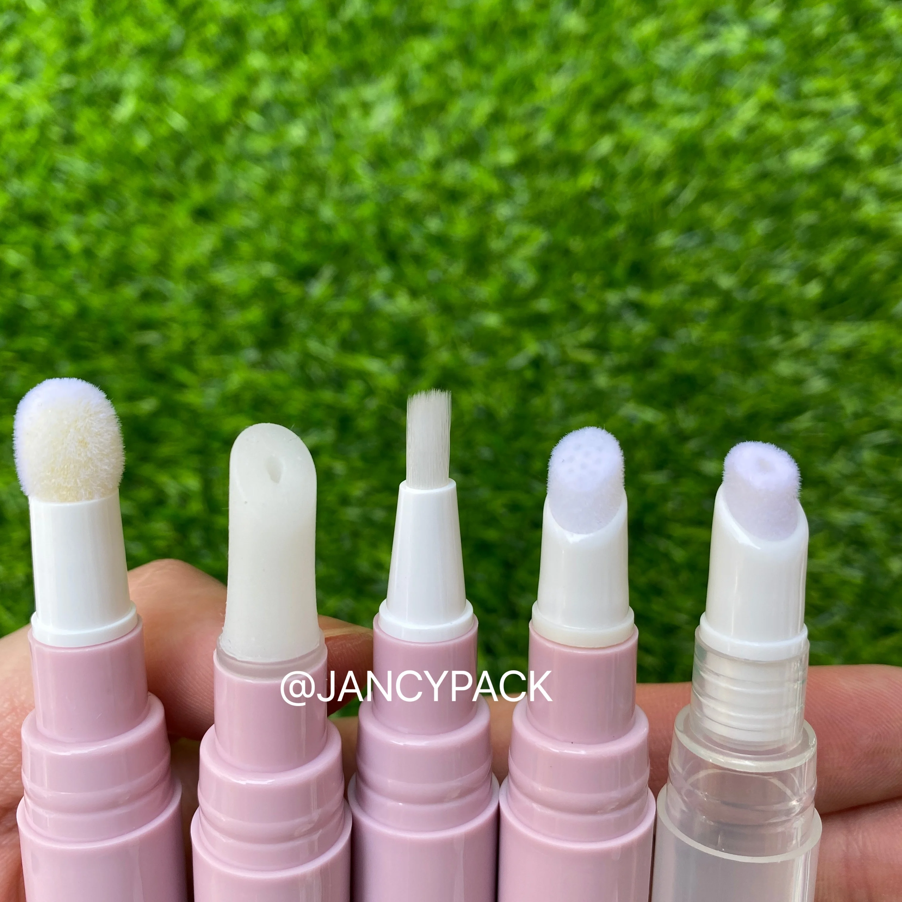 Pink Twist Nail Twist Pens Empty 5ml Transparent Nail Oil Pen with Brush Cosmetic Container Pen Lip Gloss Tubes
Pink Twist Nail Twist Pens Empty 5ml Transparent Nail Oil Pen with Brush Cosmetic Container Pen Lip Gloss Tubes
