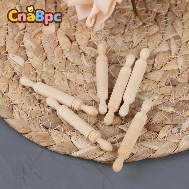 Деревянная скалка для кукольного домика, 1:12, 6 шт.
Деревянная скалка для кукольного домика, 1:12, 6 шт.