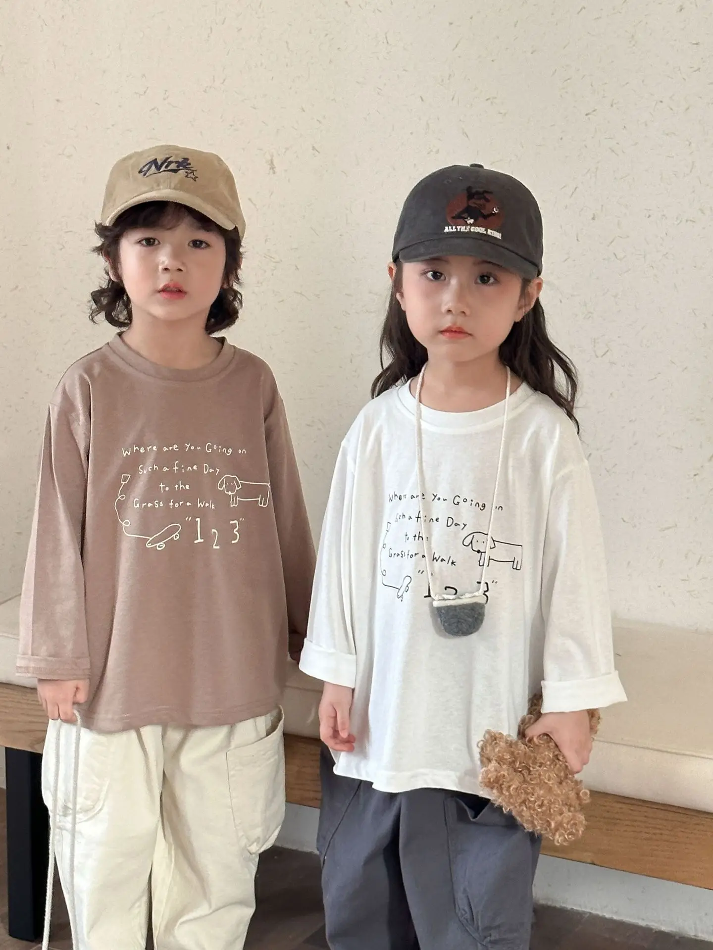 2025 Spring New Children Long Sleeve T Shirts Letter Print Girls Cotton Casual Tees Boys Versatile Bottoming Shirts Kids Clothes 22 S8a4b2e2deddf41e3b5c02c3ac8b00e78g