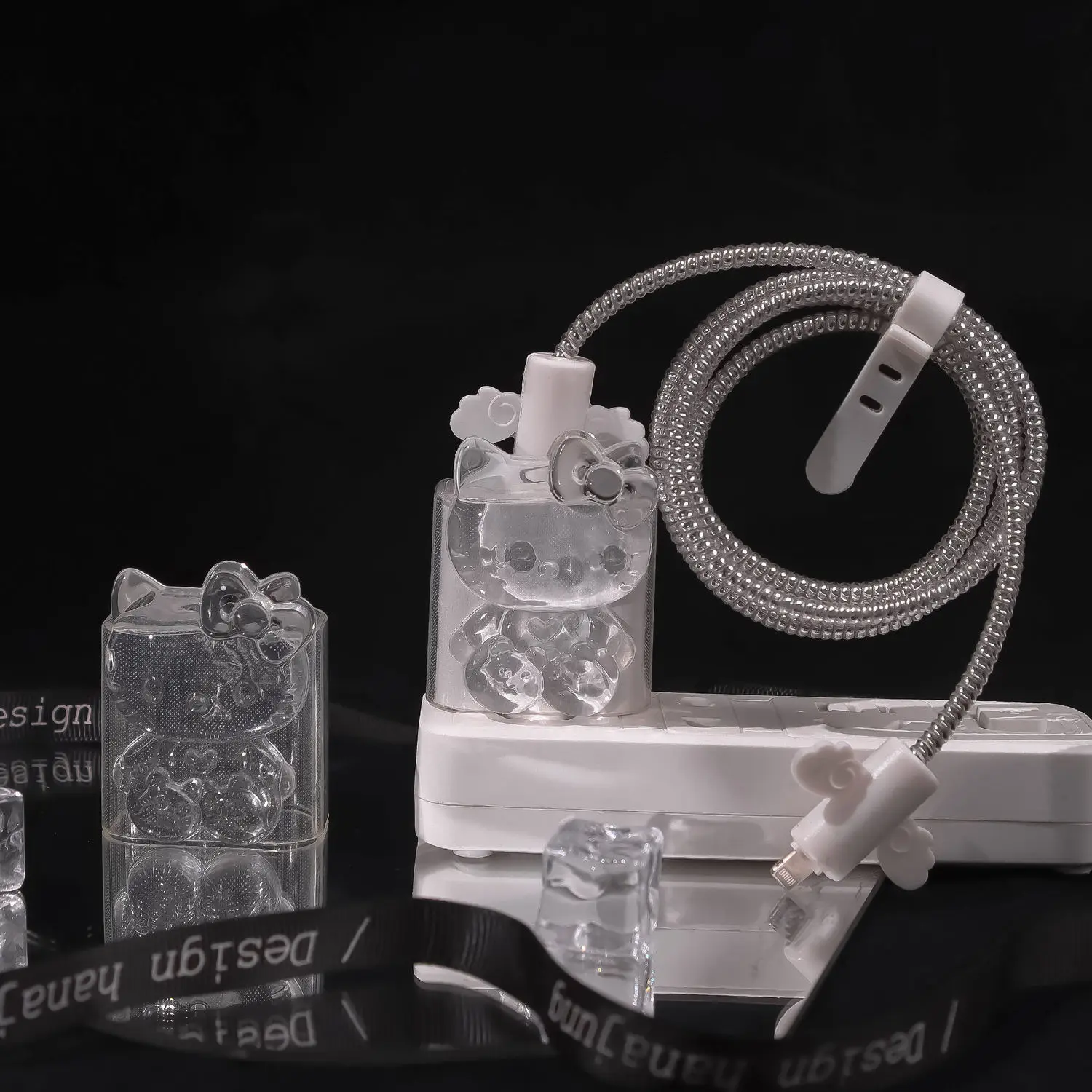 Hello Kitty Phone Charging Data Cable Organizer for IPhone Data Cable Protective Cover 20w Mobile Phone11 12iPadpro Charger Case
Hello Kitty Phone Charging Data Cable Organizer for IPhone Data Cable Protective Cover 20w Mobile Phone11 12iPadpro Charger Case