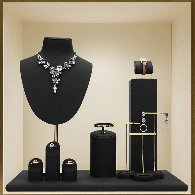 Black microfiber metal jewelry props, jewelry necklaces, earrings display racks, jewelry display racks
Black microfiber metal jewelry props, jewelry necklaces, earrings display racks, jewelry display racks