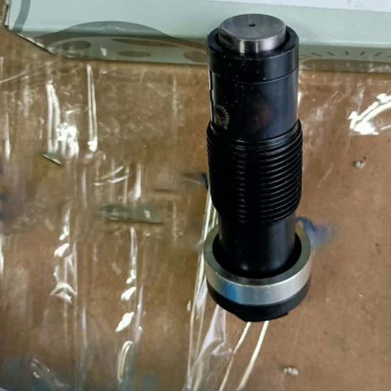 Me rc ed es -Be nz C180 C200 C260 E200 E260 SLK200 chain tensioner top chain pump drive chain assembly
Me rc ed es -Be nz C180 C200 C260 E200 E260 SLK200 chain tensioner top chain pump drive chain assembly