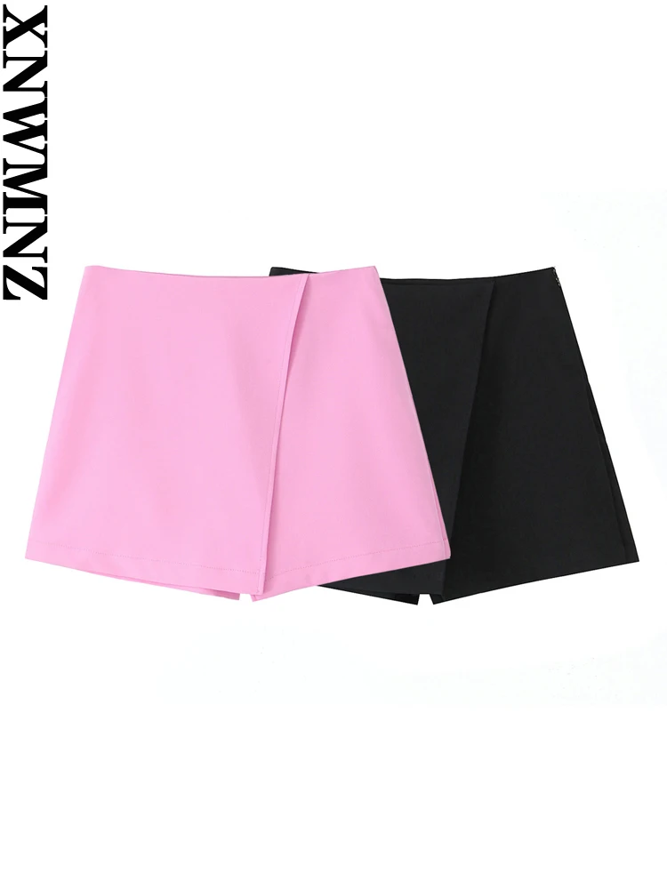 

XNWMNZ 2024 Women's Fashion Slit Detail Skort Women High Street High Waist Side Zipper Versatile Female Chic Shorts Skirt