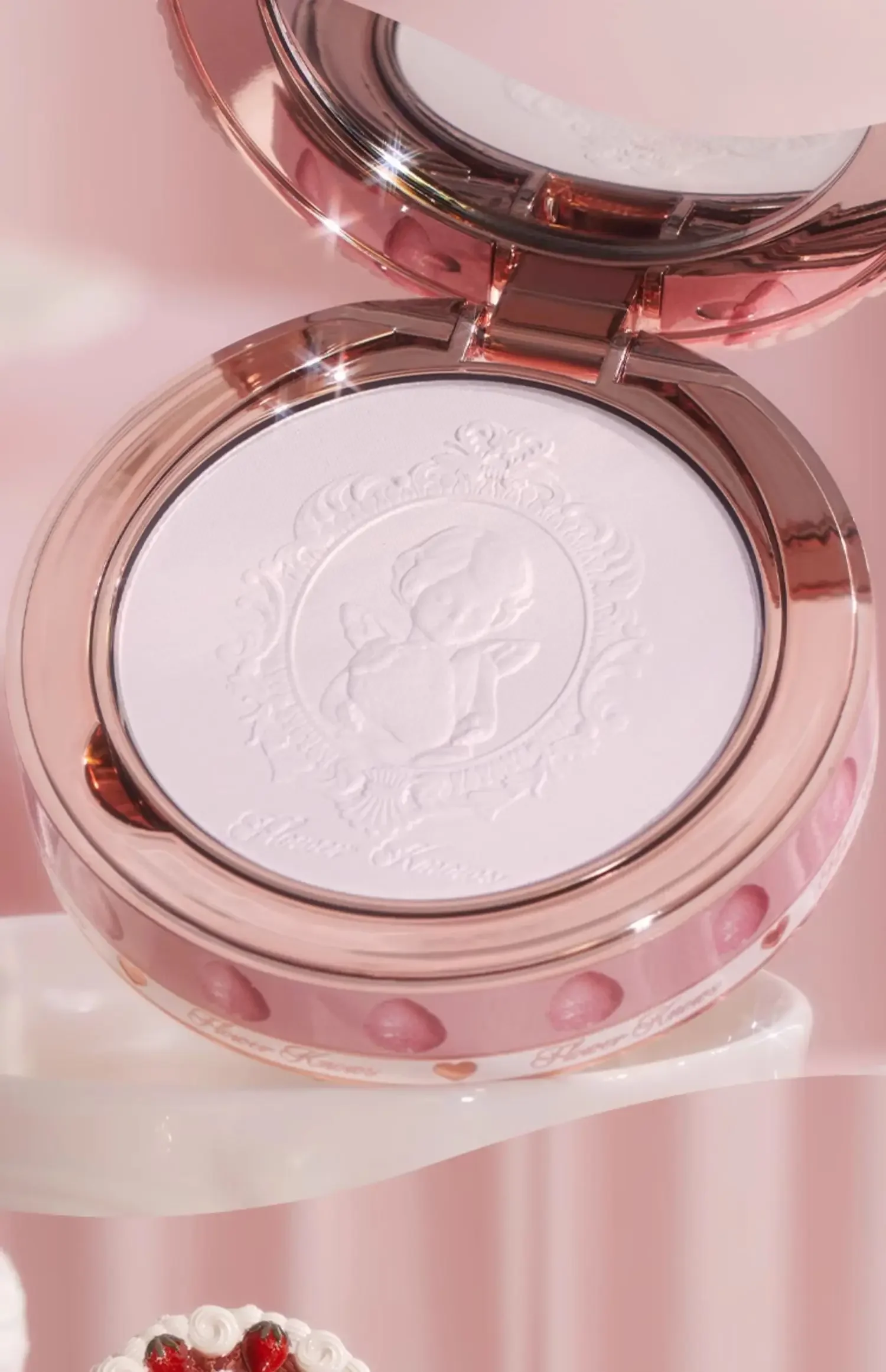 Flower Knows Strawberry Cupid Collection Pressed Powder Matte Soft Focus Oil Control Brighten Longlasting Delicate Cosmetics Flower Knows Strawberry Cupid Collection Pressed Powder Matte Soft Focus Oil Control Brighten Longlasting Delicate Cosmetics