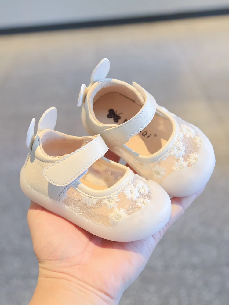 Spring And Summer New Children's Soft Soled Walking Shoes Children's Baby Sandals Princess Shoes 1-2-year-old Baby Mesh Single S
Spring And Summer New Children's Soft Soled Walking Shoes Children's Baby Sandals Princess Shoes 1-2-year-old Baby Mesh Single S