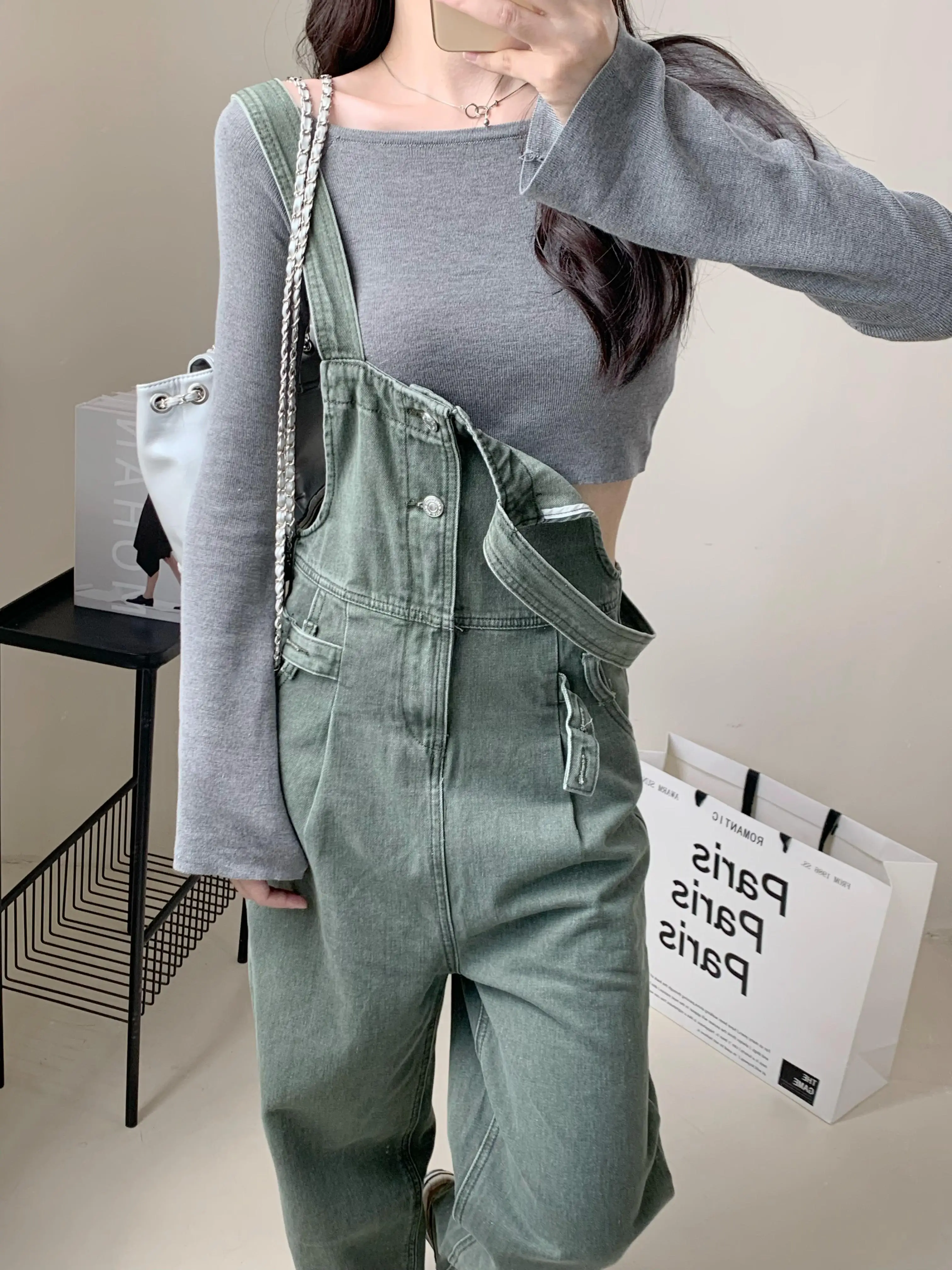 Vintage Denim Jumpsuits Women's Autumn Pants 2023 Retro Casual Suspender Wide Leg Playsuits Buttons Rompers Trousers 
Vintage Denim Jumpsuits Women's Autumn Pants 2023 Retro Casual Suspender Wide Leg Playsuits Buttons Rompers Trousers