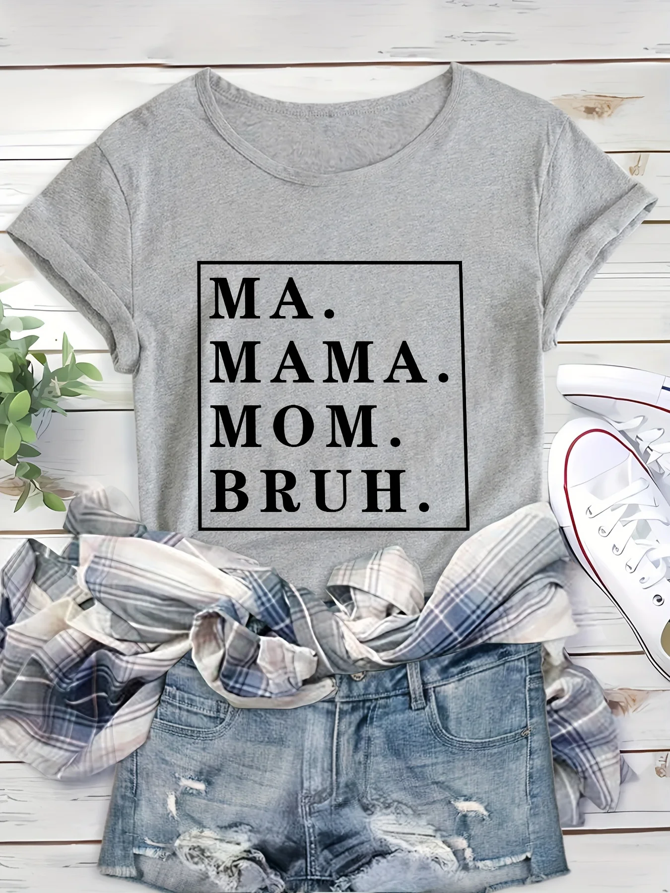 

Mother's Day Mama Letter Graphic Crew Neck Sports T-shirt, Casual Loose Short Sleeves Tops, Women's Activewear