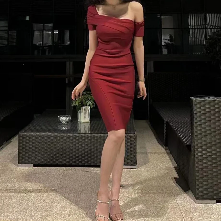 Women's Elegant Dress Spring/Summer 2024 Casual Asymmetric New Style Slim Fit Sexy Slant Neck Off Shoulder Knitted Wrap Hip
Women's Elegant Dress Spring/Summer 2024 Casual Asymmetric New Style Slim Fit Sexy Slant Neck Off Shoulder Knitted Wrap Hip
