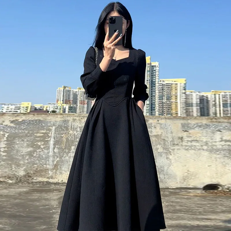 TFETTERS Brand French Elegant Black Dresses 2023 Fashion Casual A-Line Solid Dress for Women Autumn Long Sleeve Retro Long Dress
TFETTERS Brand French Elegant Black Dresses 2023 Fashion Casual A-Line Solid Dress for Women Autumn Long Sleeve Retro Long Dress