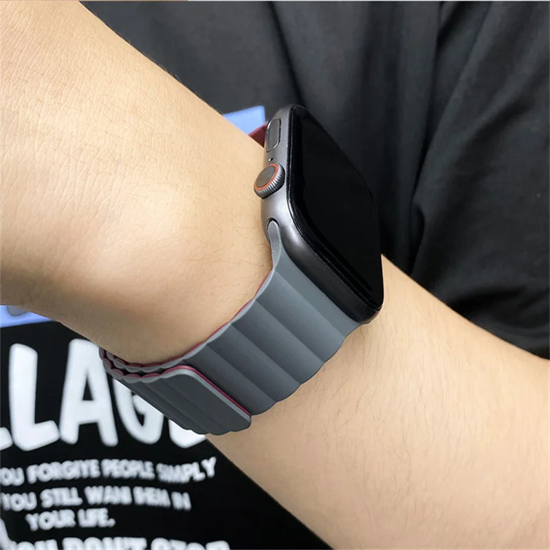 

Magnetic strap For Apple watch band 44mm 40mm 45mm 41mm 38mm 42mm 44 45 mm Silicone watchband Bracelet iWatch serie 3 5 4 SE 6 7