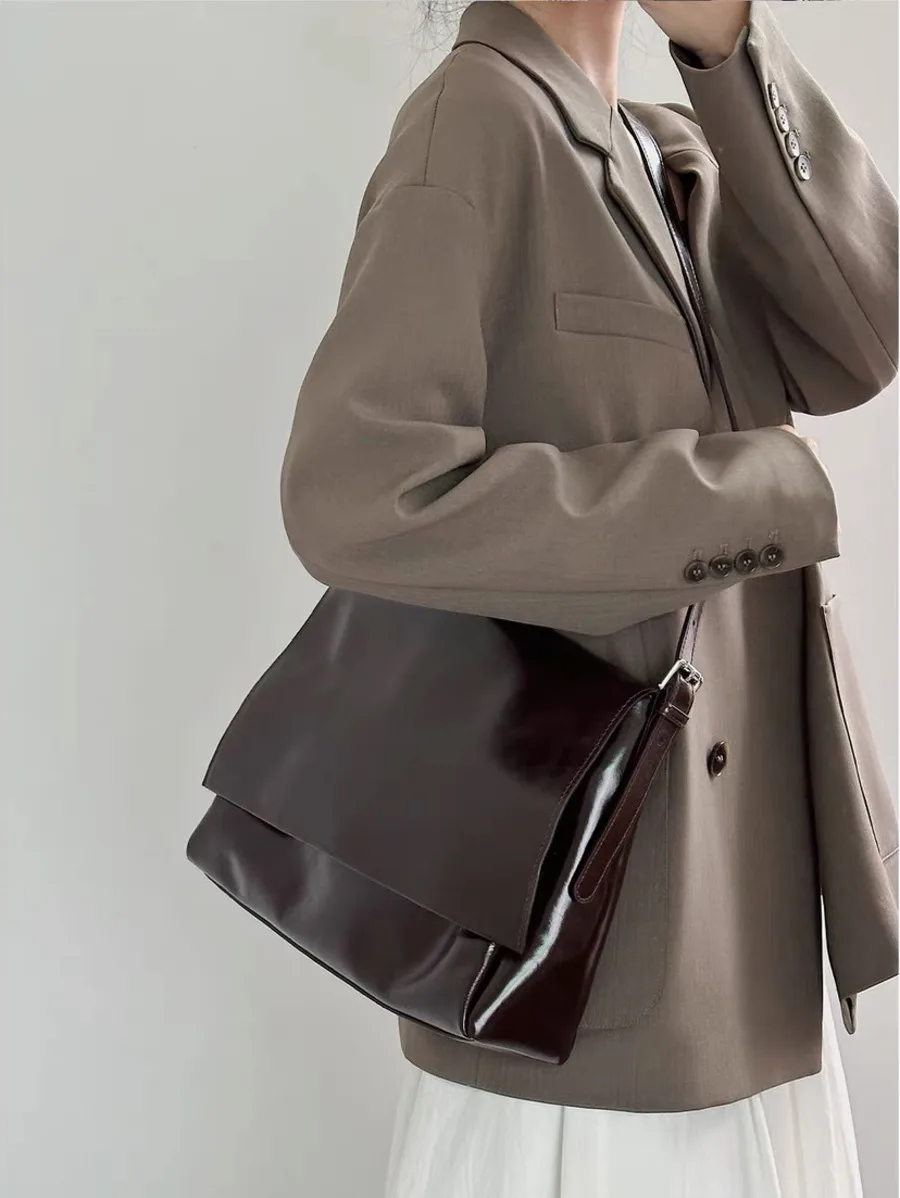 

Famous Brands Women Shoulder Bag Retro Postman Genuine Leather Handbags Casual Ladies Handbag Designer Bags Guangzhou Luxury