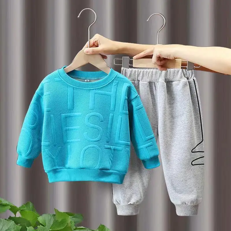 Children's Spring Autumn New Korean Boy Girl sweatshirt Set Loose Versatile Fashion Tridimensional Letter Sweater Set 
Children's Spring Autumn New Korean Boy Girl sweatshirt Set Loose Versatile Fashion Tridimensional Letter Sweater Set
