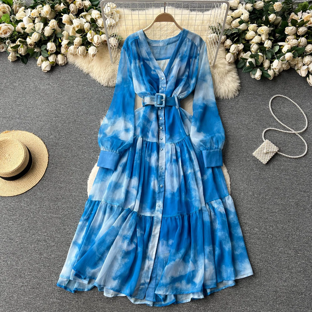 Clothland Women Vintage Print Maxi Dress V Neck Long Sleeve Belt Two Piece Set Retro Summer Long Dresses Vestido QC247
Clothland Women Vintage Print Maxi Dress V Neck Long Sleeve Belt Two Piece Set Retro Summer Long Dresses Vestido QC247