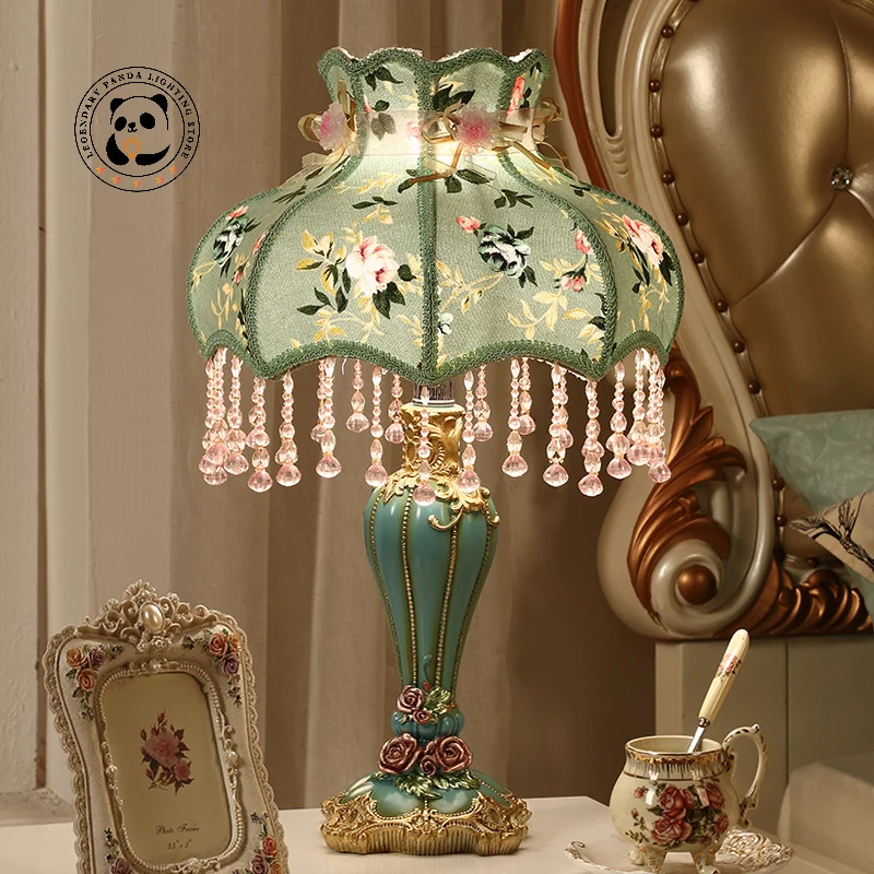 Retro Table Lamp Remote Control Living Room Bed Bedroom Bedside Lamp Tassel Lampshade E27 Luxury Vintage Table Decoration Lights
Retro Table Lamp Remote Control Living Room Bed Bedroom Bedside Lamp Tassel Lampshade E27 Luxury Vintage Table Decoration Lights