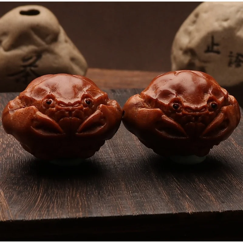 

Olive Nut Carved Crab Hand Pieces Stone Carving Handball Health Care Ball Crafts