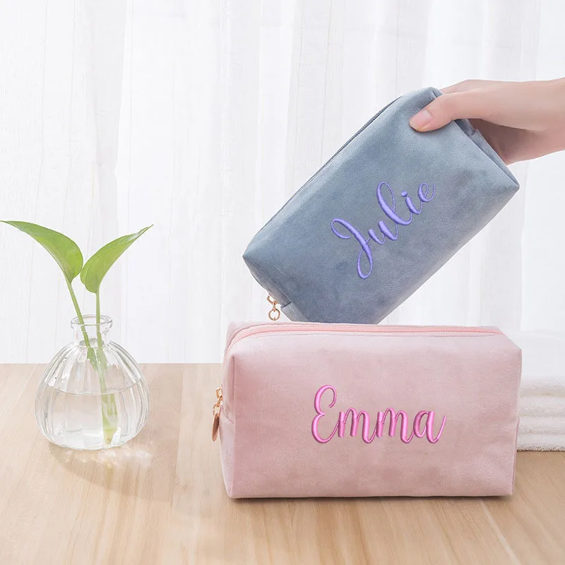 Personalized embroidery large-capacity ladies flannelette makeup bag travel portable storage bag multi-functional zipper bag
Personalized embroidery large-capacity ladies flannelette makeup bag travel portable storage bag multi-functional zipper bag