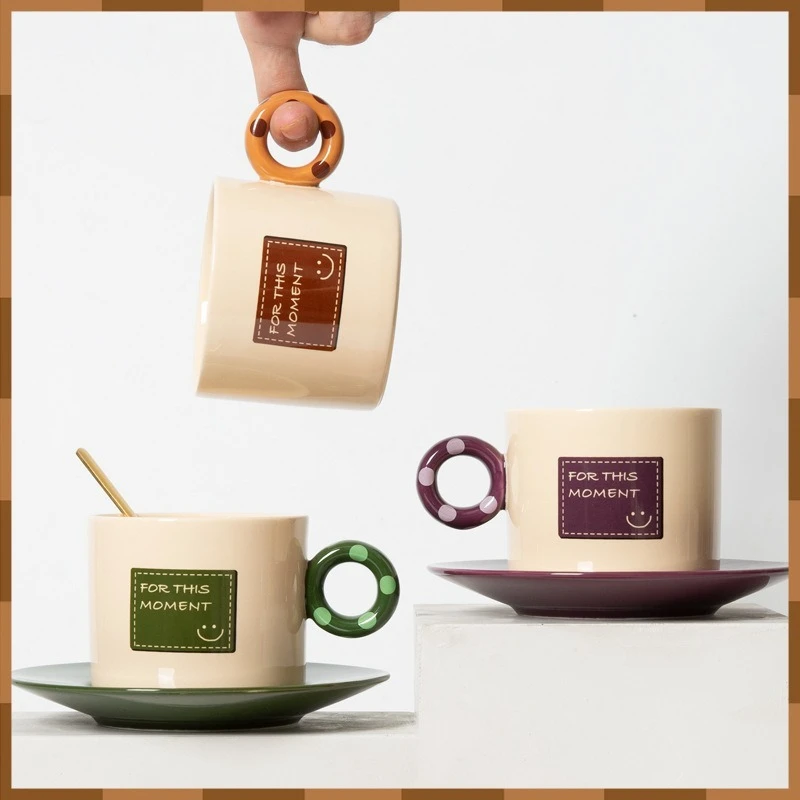 Ceramics Coffee Cup Saucer Set Gift Box Creative Continental Breakfast Mug Porcelain Water Ware Tea Cup Household Drinkware
Ceramics Coffee Cup Saucer Set Gift Box Creative Continental Breakfast Mug Porcelain Water Ware Tea Cup Household Drinkware