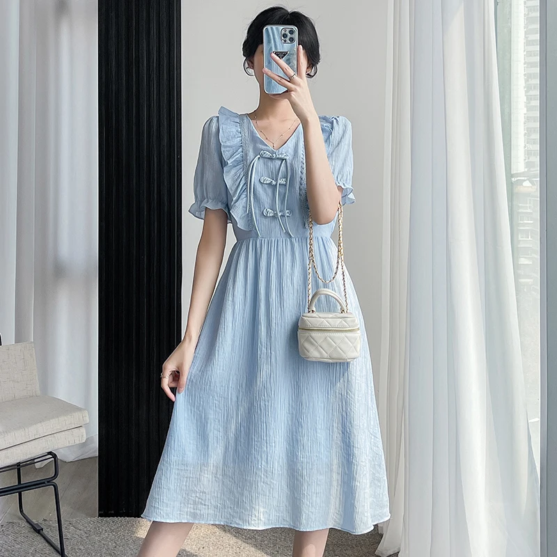 2023 Summer New Women's Dress Retro Gentle Fashion Temperament Bow Knot Ruffle Bubble Sleeve V-Neck Slimming Free Shipping
2023 Summer New Women's Dress Retro Gentle Fashion Temperament Bow Knot Ruffle Bubble Sleeve V-Neck Slimming Free Shipping