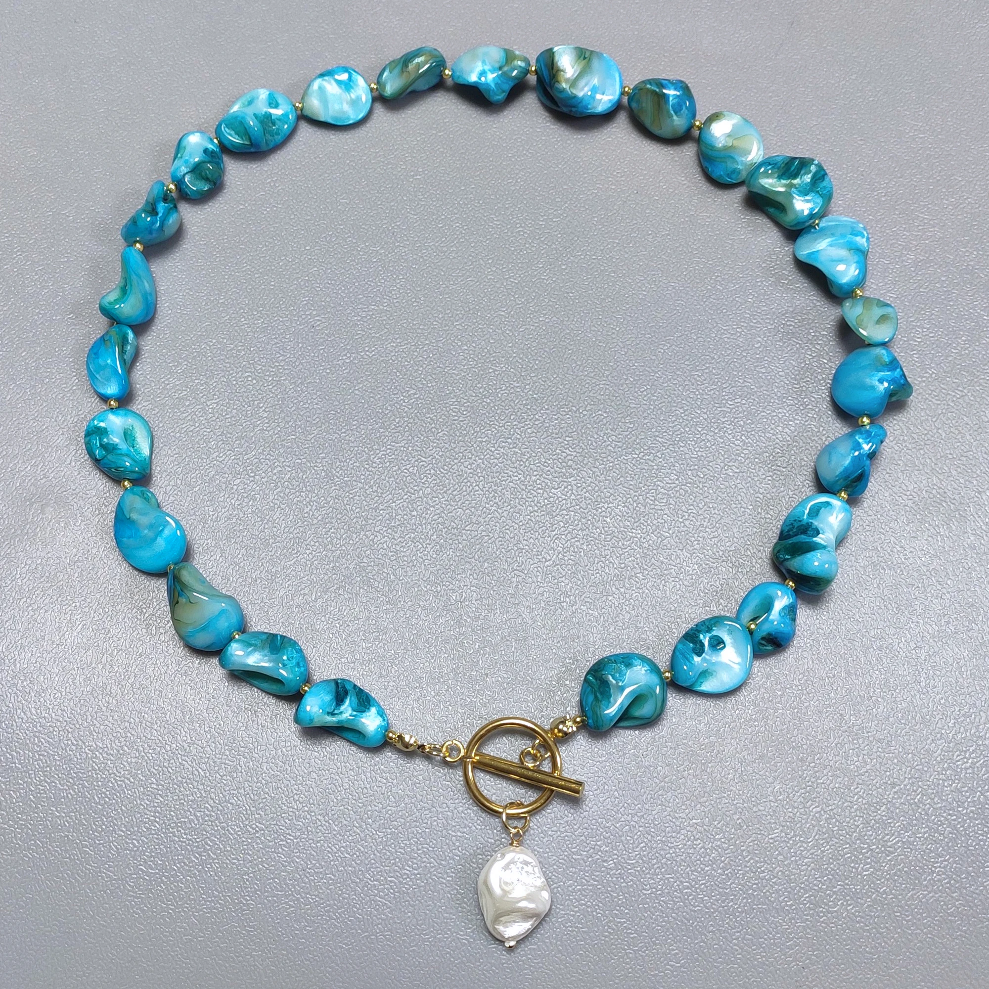 Blue Tooth Shape Shell Beads Necklace Creative Design OT Buckle White Irregular Shell Pendant Female Fashion Beach Jewelry Gift
Blue Tooth Shape Shell Beads Necklace Creative Design OT Buckle White Irregular Shell Pendant Female Fashion Beach Jewelry Gift
