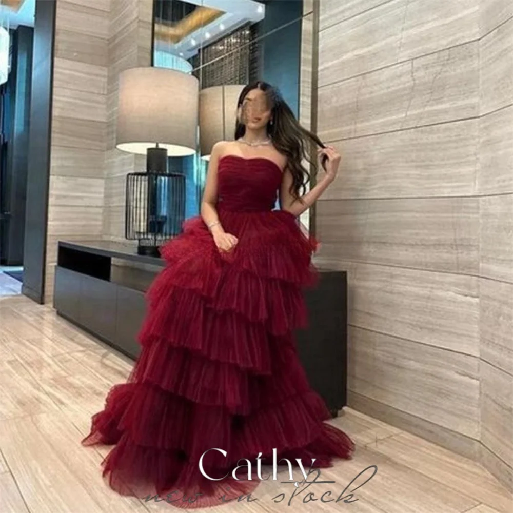 Cathy Elegant Strapless Pleats Tulle Vestidos De Noche Burgundy Multilayer Prom Dress 2023 Sexy Sleeveless فساتين السهرة
Cathy Elegant Strapless Pleats Tulle Vestidos De Noche Burgundy Multilayer Prom Dress 2023 Sexy Sleeveless فساتين السهرة
