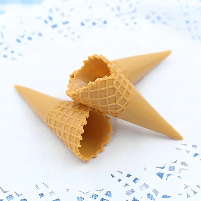 10Pcs Simulation Mini Ice Cream Cone Model Fake Cake for Dessert Shop Window Display Props DIY Handicrafts Accessories Kids Toys 
10Pcs Simulation Mini Ice Cream Cone Model Fake Cake for Dessert Shop Window Display Props DIY Handicrafts Accessories Kids Toys