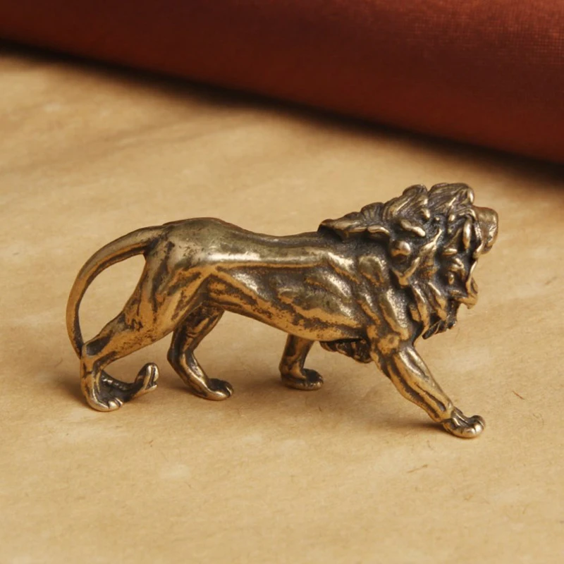 Pure Copper Majestic Lion King Miniatures Figurines Desk Decorations Vintage Brass Mini Animal Statue Home Decor Ornaments Craft
Pure Copper Majestic Lion King Miniatures Figurines Desk Decorations Vintage Brass Mini Animal Statue Home Decor Ornaments Craft