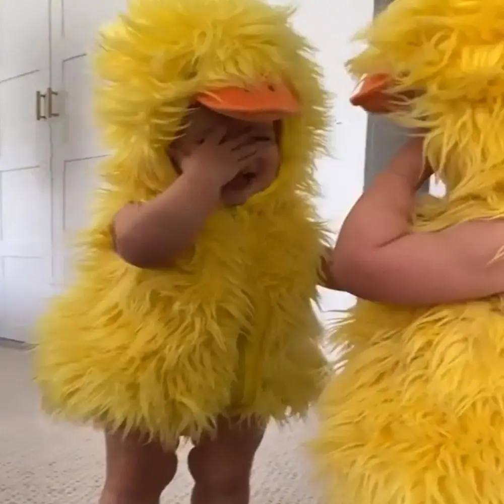 Fluffy Duck Baby Rompers Lovely Cute Plush Fall Bodysuits Funny Role Play Hoodie Tank Girls Boys
Fluffy Duck Baby Rompers Lovely Cute Plush Fall Bodysuits Funny Role Play Hoodie Tank Girls Boys