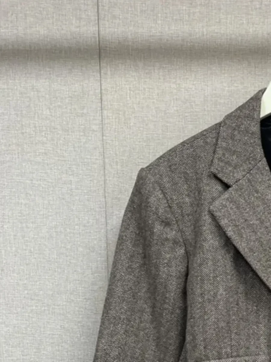Women's Short Blazer Notched Long Sleeve Single Breasted Elegant 2023 Autumn Winter Tweed Suit
Women's Short Blazer Notched Long Sleeve Single Breasted Elegant 2023 Autumn Winter Tweed Suit