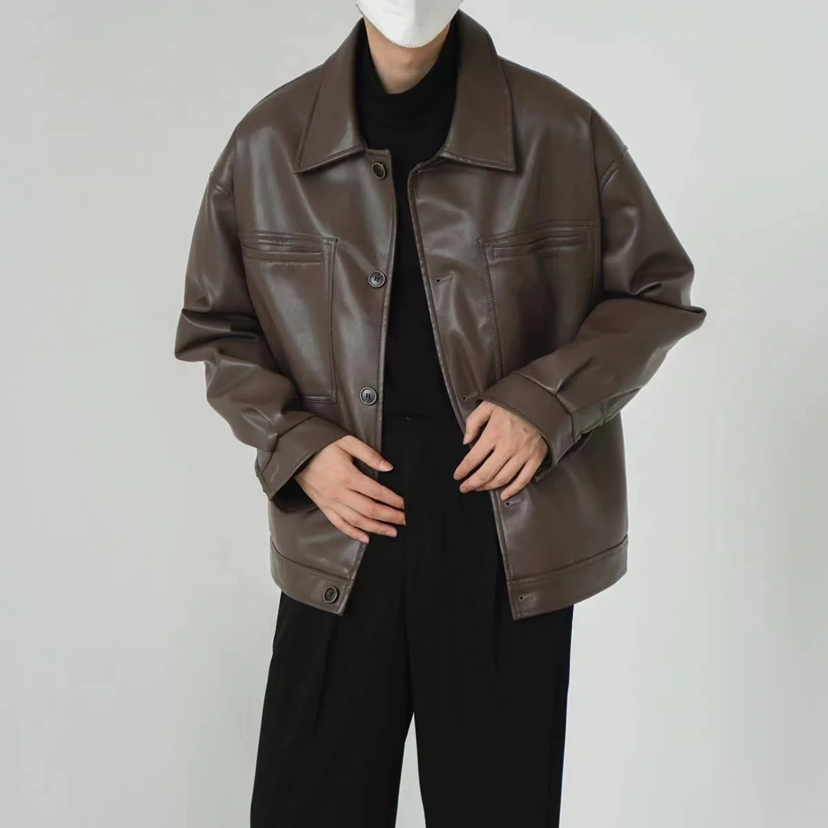 2022 Men's Vintage Korean PU Leather Streetwear Jacket Lapel Collar Casual Loose Short Coat Fashion Trend Outerwear Size M-2XL
2022 Men's Vintage Korean PU Leather Streetwear Jacket Lapel Collar Casual Loose Short Coat Fashion Trend Outerwear Size M-2XL