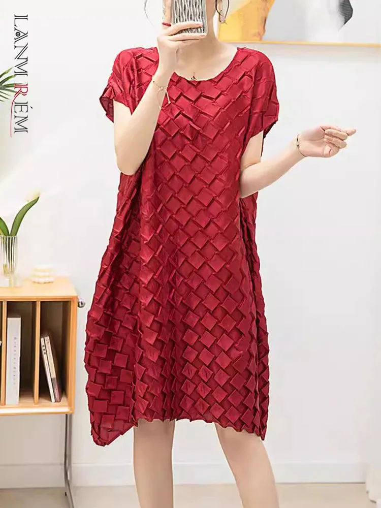 LANMREM Versatile Solid Color Pleated Dress Women Loose Round Neck Short Sleeves A-line Dresses Casual 2024 New Clothing 2DA4601
LANMREM Versatile Solid Color Pleated Dress Women Loose Round Neck Short Sleeves A-line Dresses Casual 2024 New Clothing 2DA4601