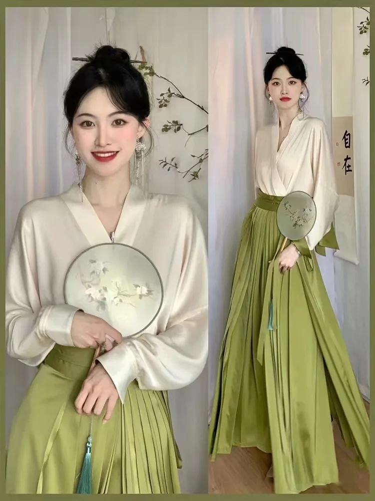 Юбка в китайском стиле Yourqipao с изображением лошади, улучшенное платье ханьфу в национальном стиле, длинная Плиссированная юбка, топ, повседневный комплект из двух предметов
Юбка в китайском стиле Yourqipao с изображением лошади, улучшенное платье ханьфу в национальном стиле, длинная Плиссированная юбка, топ, повседневный комплект из двух предметов