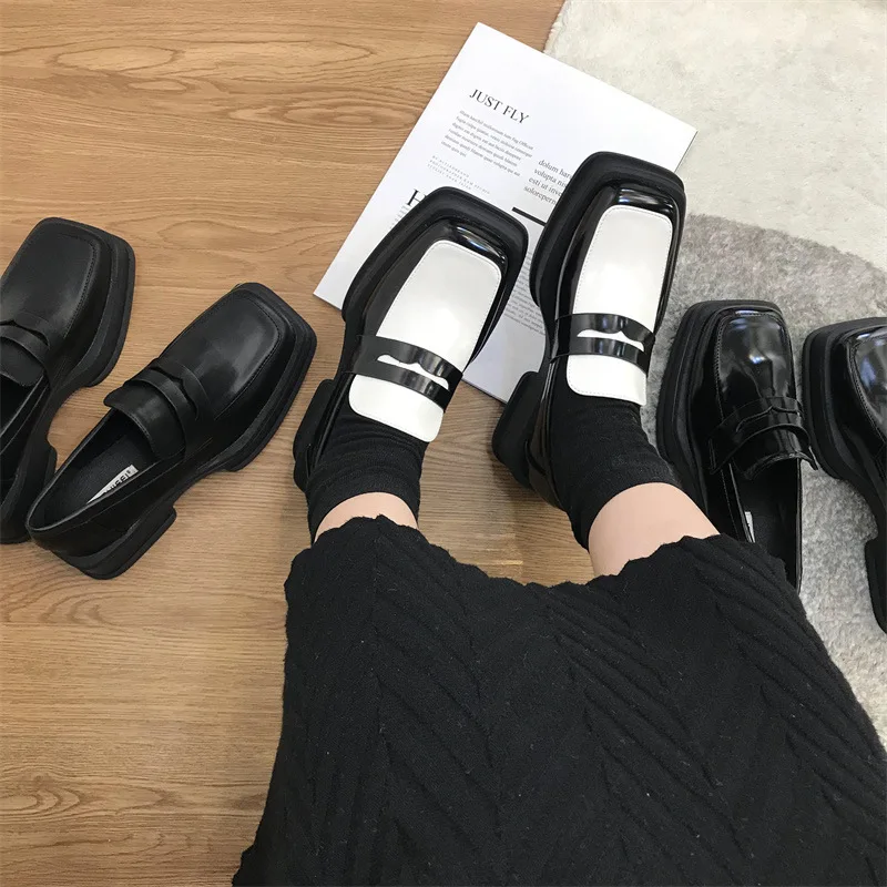 Women Shoes Autumn Oxfords Modis Square Toe British Style Clogs Platform Female Footwear Mixed Colors Black Flats Casual Sneaker
Women Shoes Autumn Oxfords Modis Square Toe British Style Clogs Platform Female Footwear Mixed Colors Black Flats Casual Sneaker