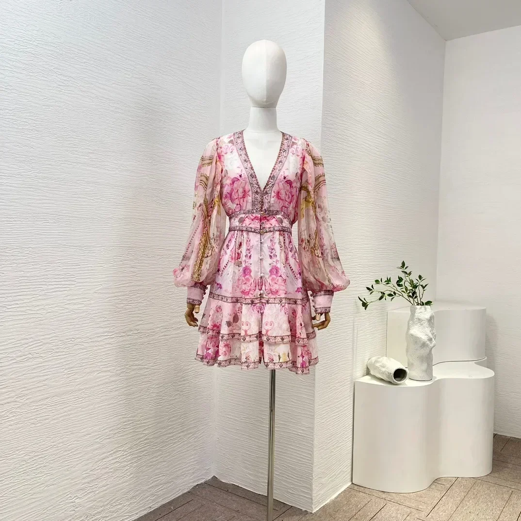 Silk Pink 2024 New Spring High Quality Vintage Floral Print Diamonds Long Lantern Sleeve Women Mini Dress Summer Dress
Silk Pink 2024 New Spring High Quality Vintage Floral Print Diamonds Long Lantern Sleeve Women Mini Dress Summer Dress